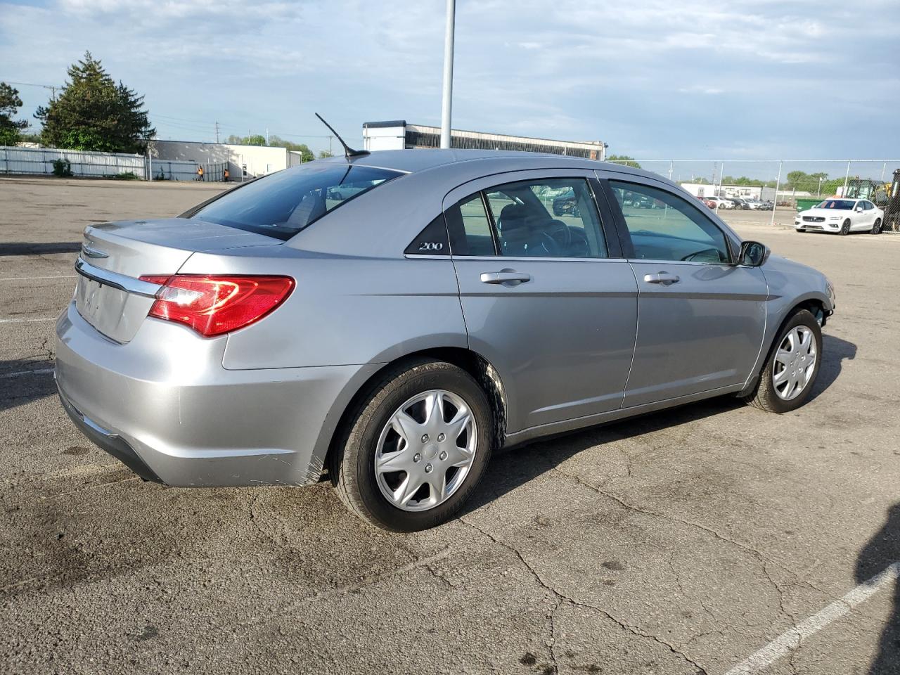 1C3CCBAB3EN124343 2014 Chrysler 200 Lx