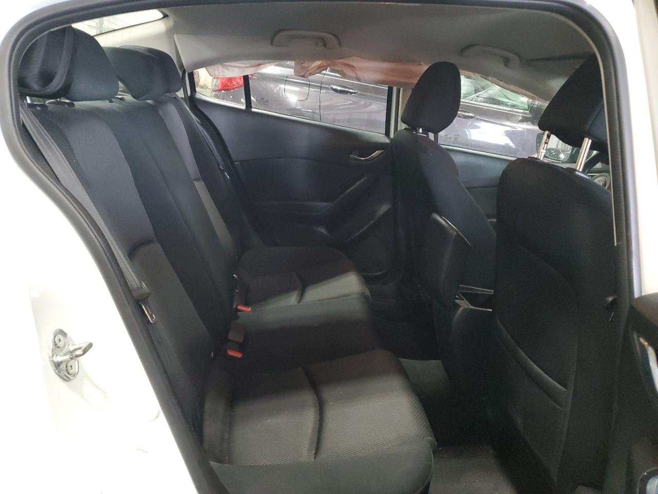 JM1BN1U7XH1100880 2017 Mazda 3 Sport