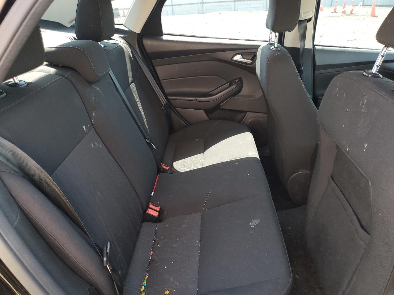 1FADP3F29GL264596 2016 Ford Focus Se