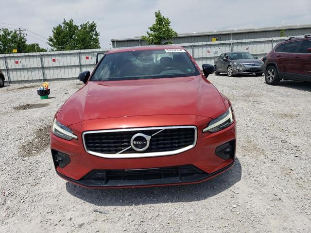  VOLVO S60 2019 Червоний