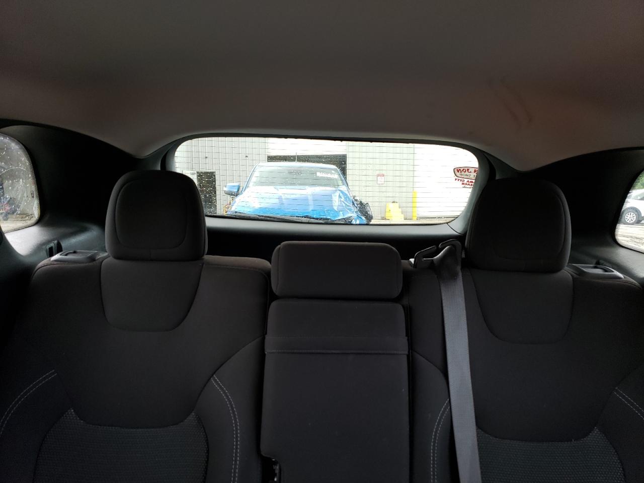 1C4PJMCB7KD346686 2019 Jeep Cherokee Latitude