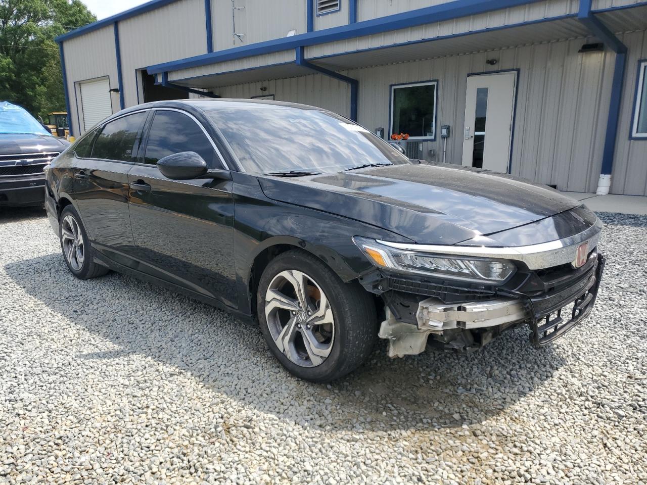 1HGCV1F18JA120307 2018 Honda Accord Lx