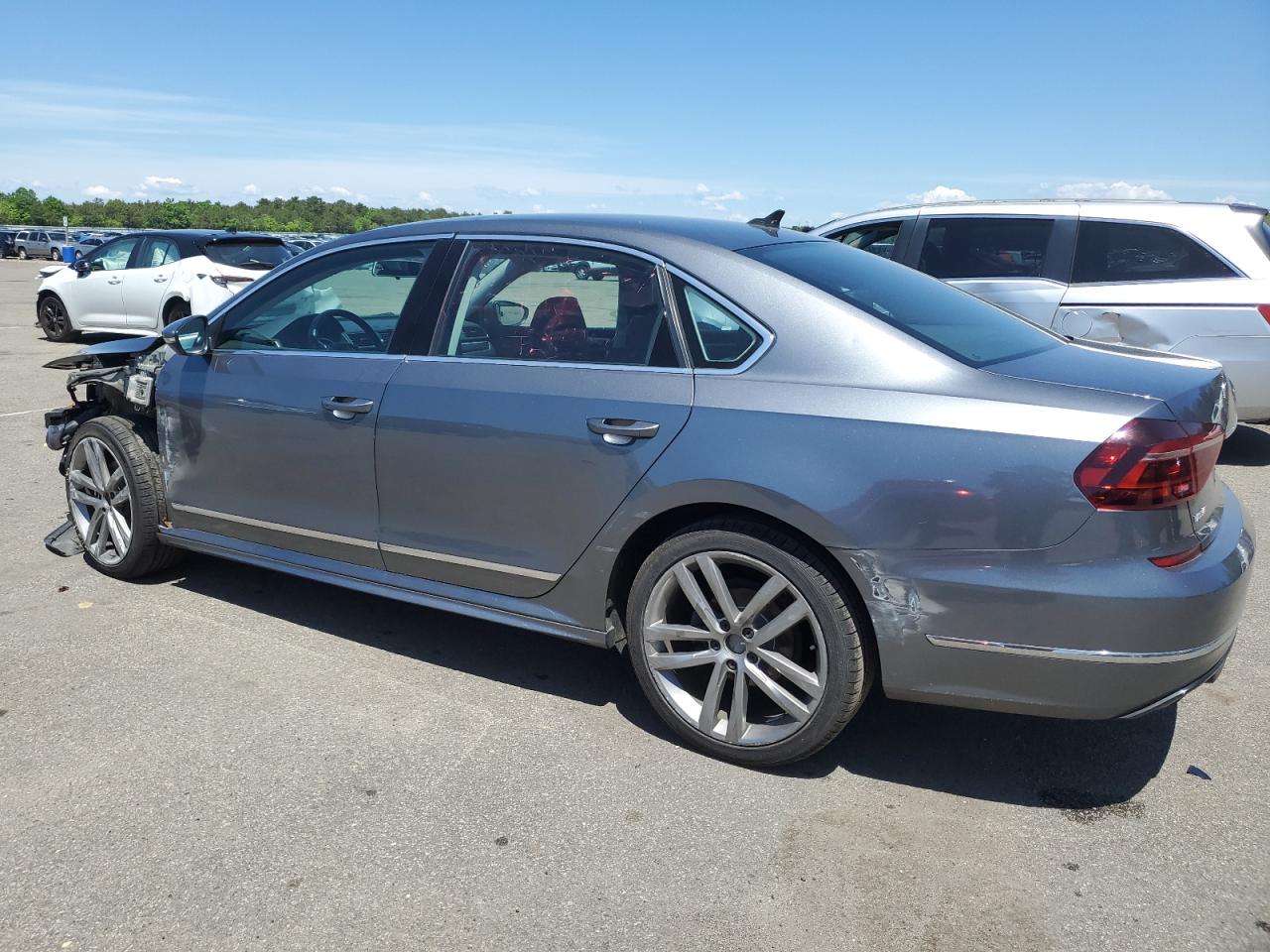 1VWDT7A33HC061733 2017 Volkswagen Passat R-Line