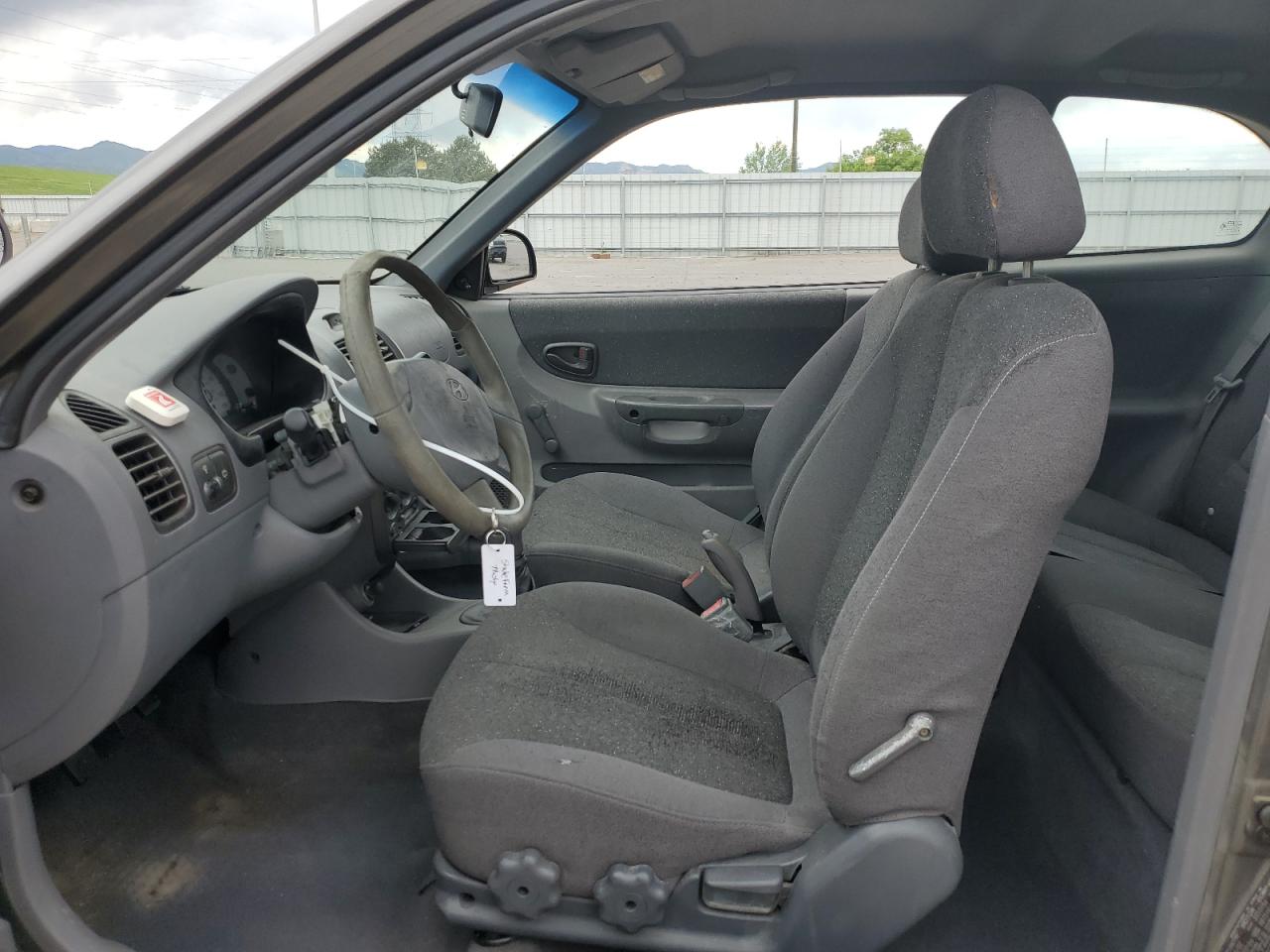 KMHCG35C32U207972 2002 Hyundai Accent Gs