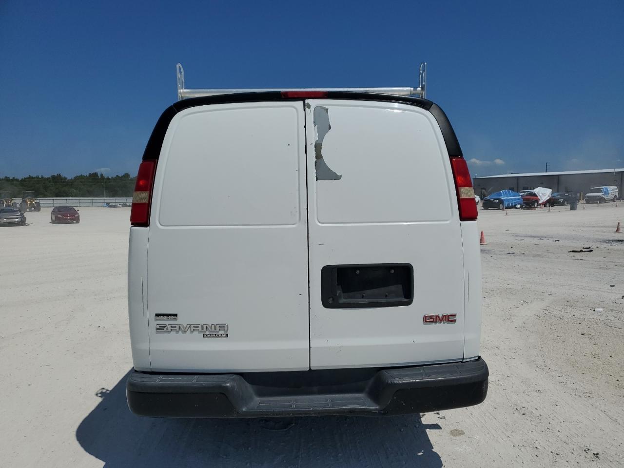 1GTS7AF44B1115377 2011 GMC Savana G1500