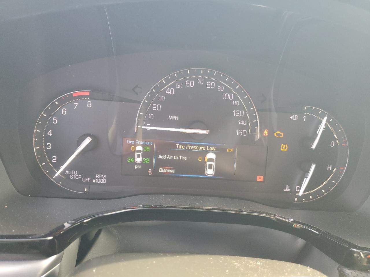 1GYKNBRS4HZ160216 2017 Cadillac Xt5 Luxury