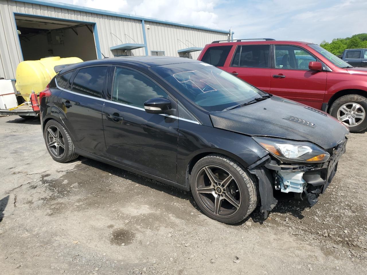 1FAHP3N24CL426194 2012 Ford Focus Titanium