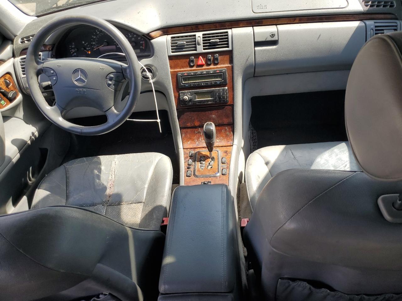 WDBJH65J31B245042 2001 Mercedes-Benz E 320