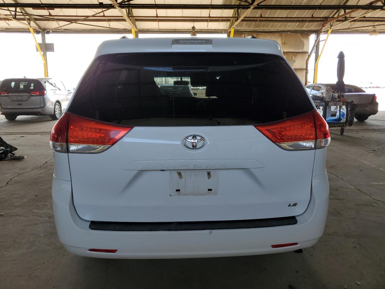 5TDKK3DC0ES514718 2014 Toyota Sienna Le