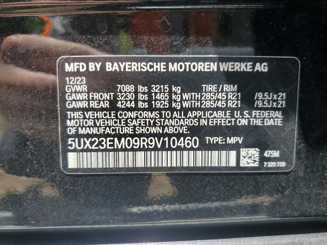 5UX23EM09R9V10460 2024 BMW X7 xDrive40I