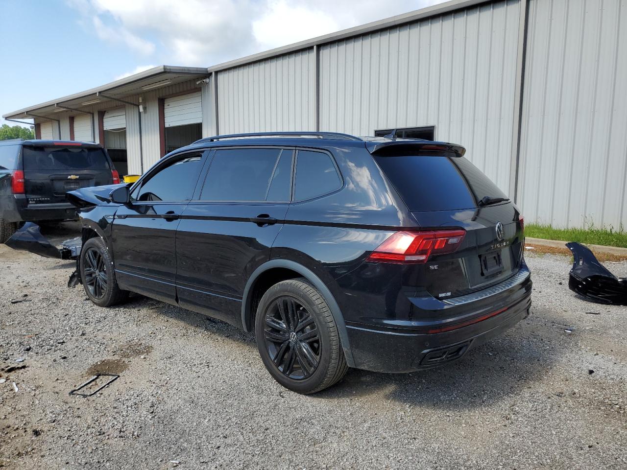 2022 Volkswagen Tiguan Se R-Line Black vin: 3VVCB7AX0NM117773