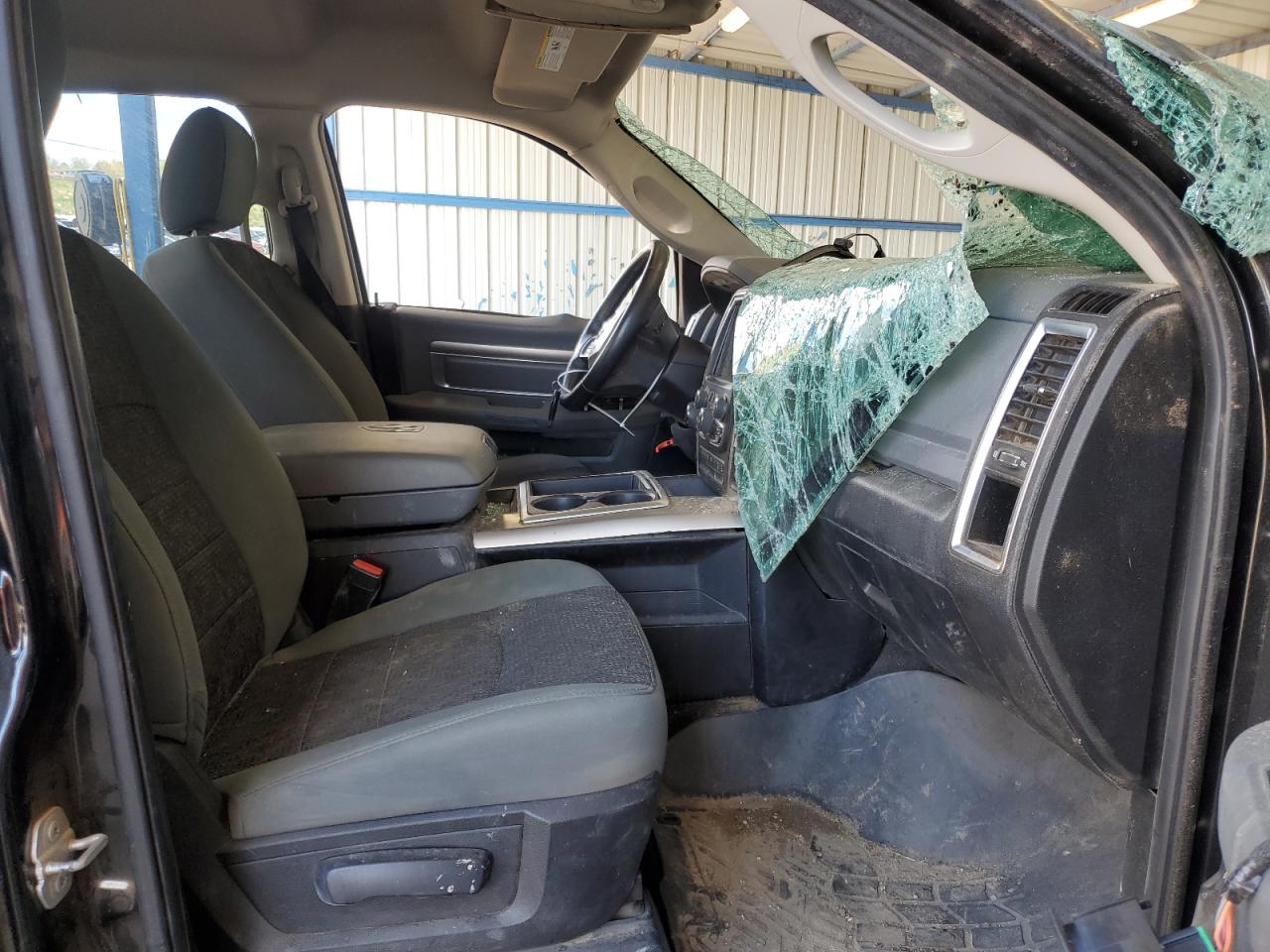 1C6RR7LG4FS673506 2015 Ram 1500 Slt