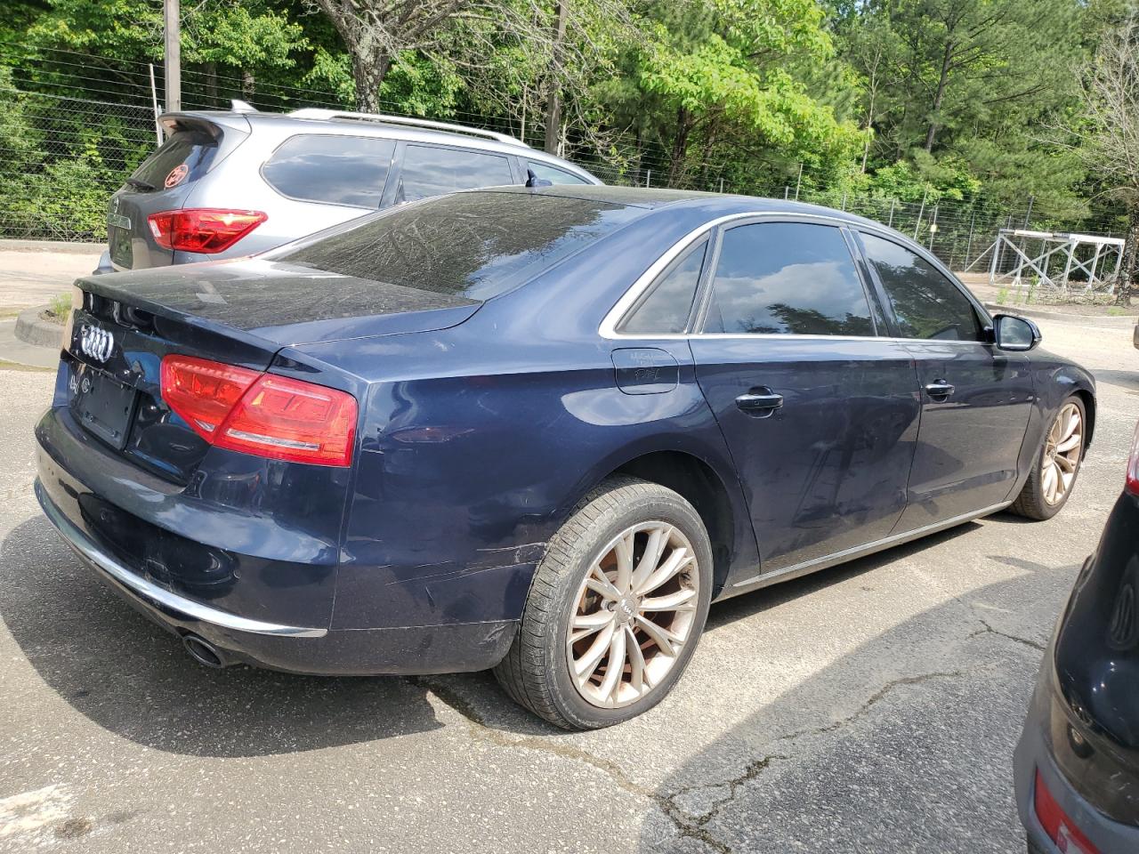 2014 Audi A8 L Quattro vin: WAURGAFD0EN002938