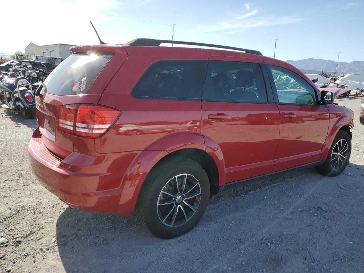 2018 Dodge Journey Se vin: 3C4PDCAB3JT195648