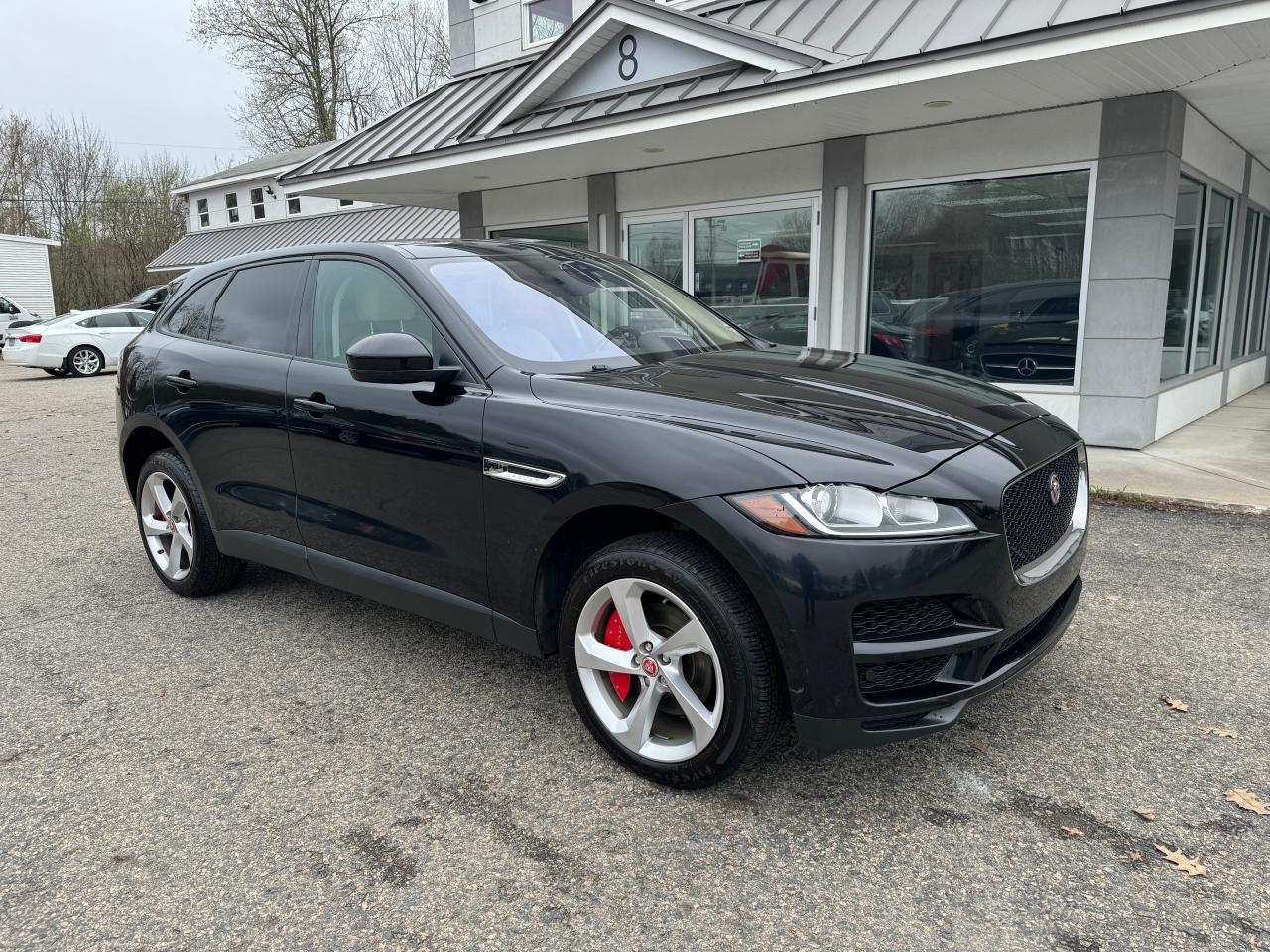 2017 Jaguar F-Pace Premium vin: SADCJ2BNXHA089195