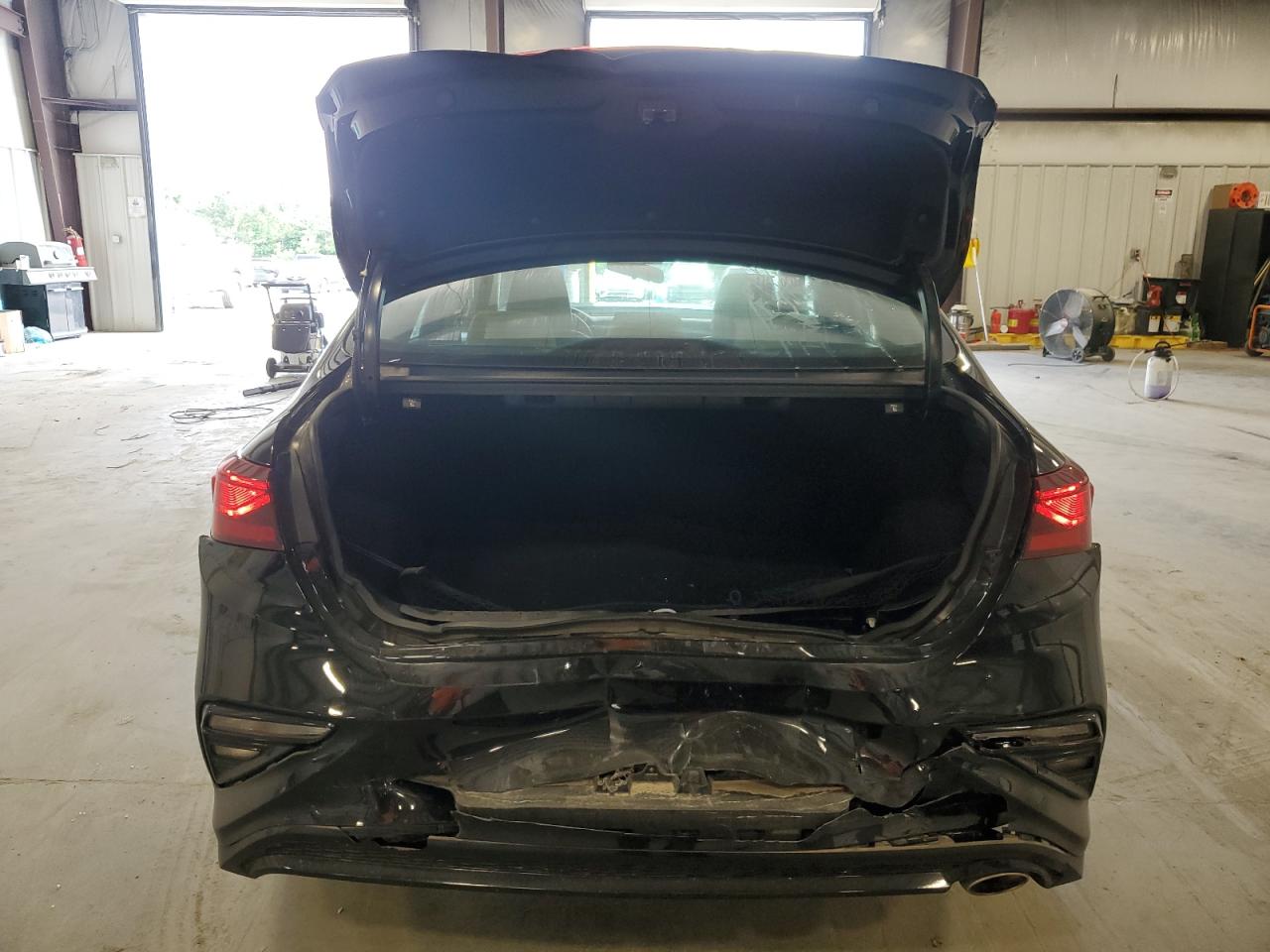 3KPF24AD1LE210289 2020 Kia Forte Fe