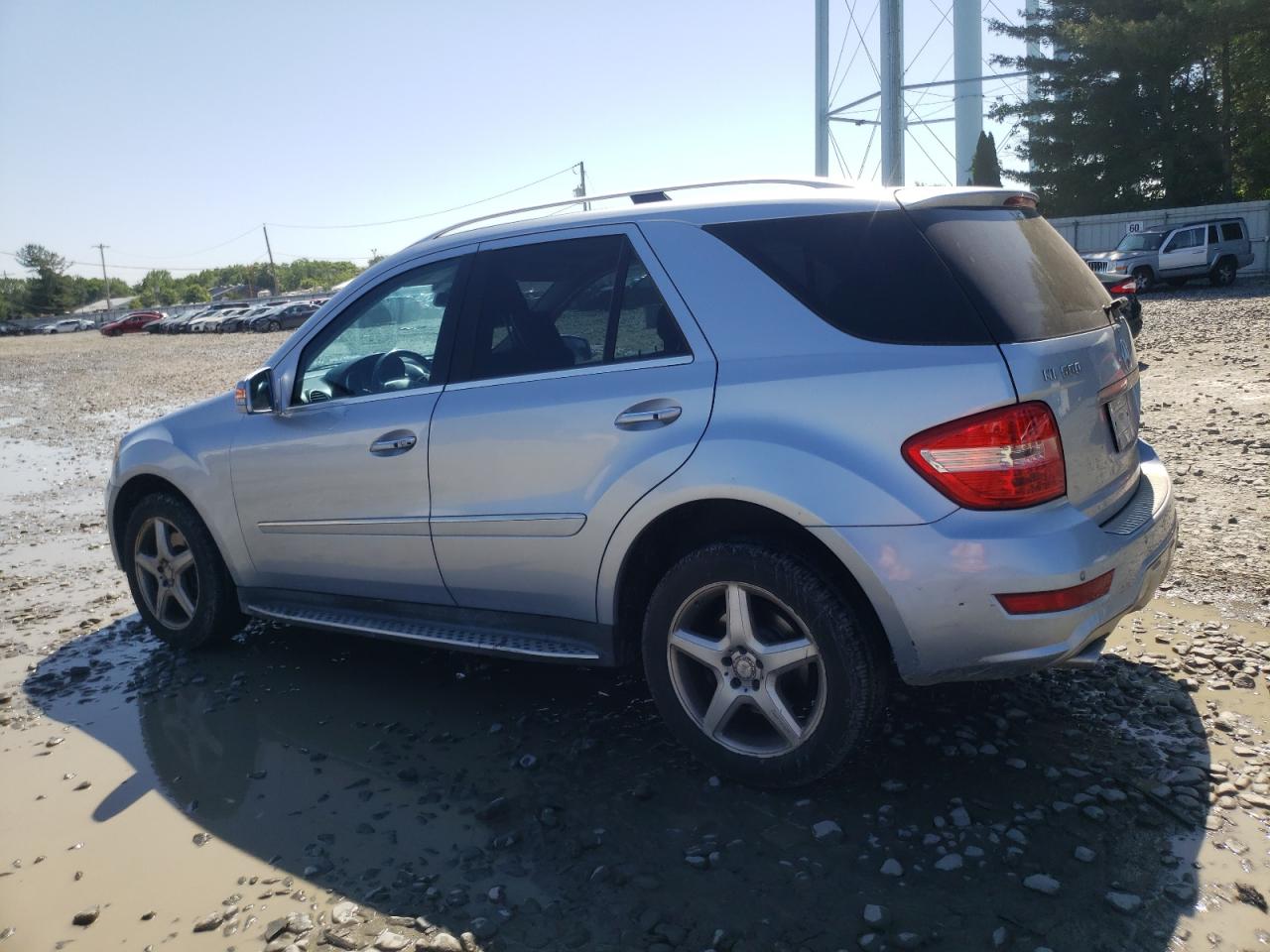 4JGBB7CB7BA625559 2011 Mercedes-Benz Ml 550 4Matic