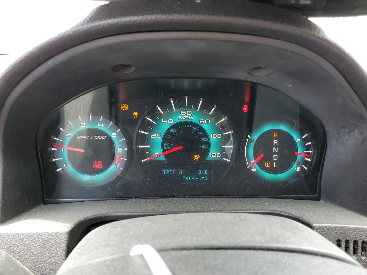 3FAHP0JA1AR117373 2010 Ford Fusion Sel