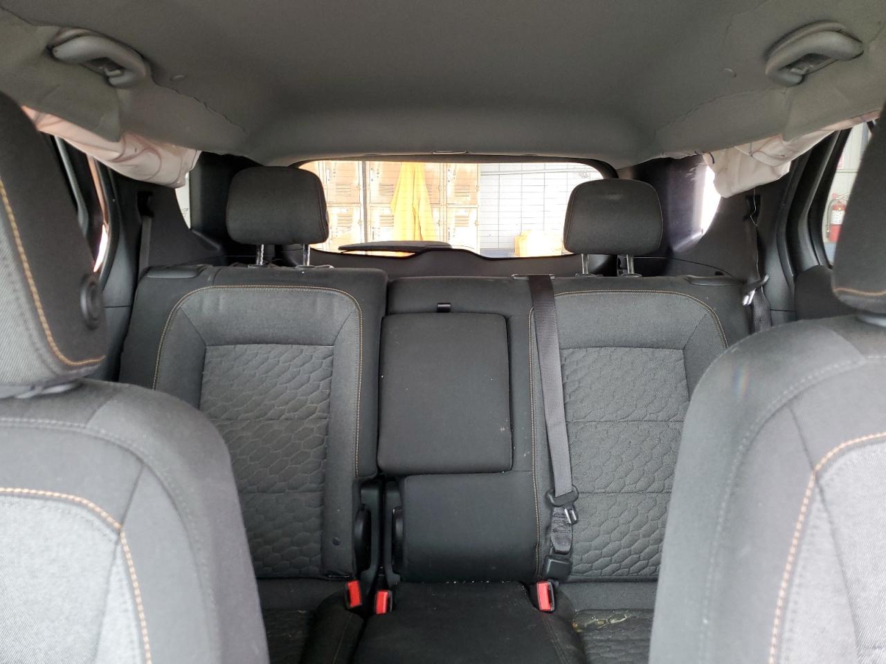 3GNAXJEV4JL103752 2018 Chevrolet Equinox Lt