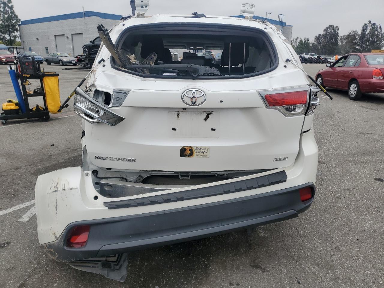 5TDKKRFH2FS090553 2015 Toyota Highlander Xle