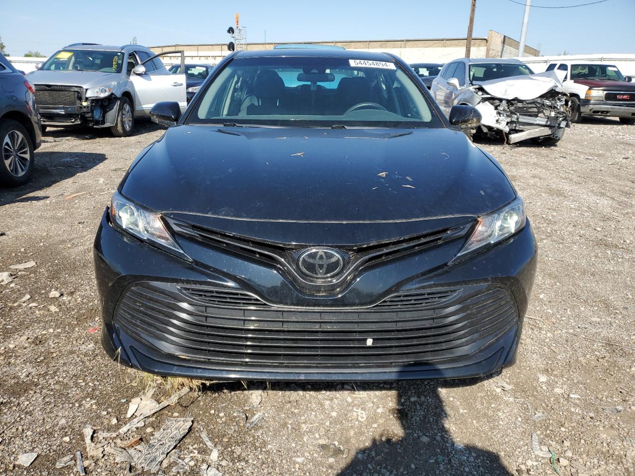 4T1B11HK9JU572823 2018 Toyota Camry L