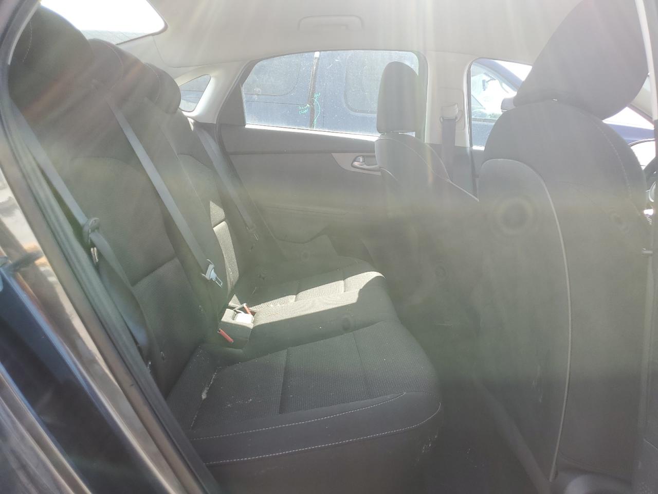 3KPF24AD4ME274182 2021 Kia Forte Fe