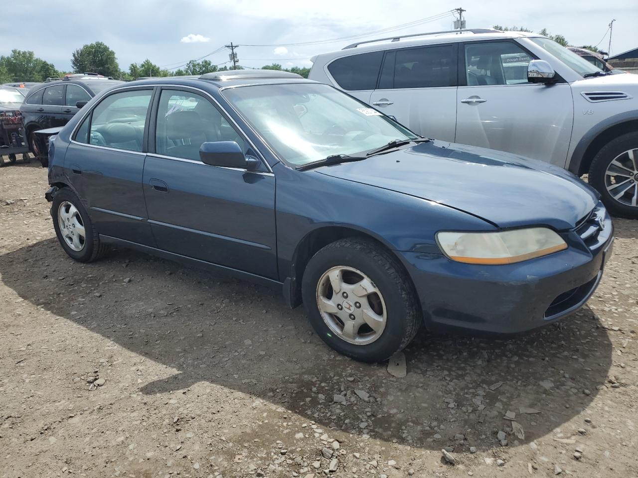 1HGCG6671XA132559 1999 Honda Accord Ex