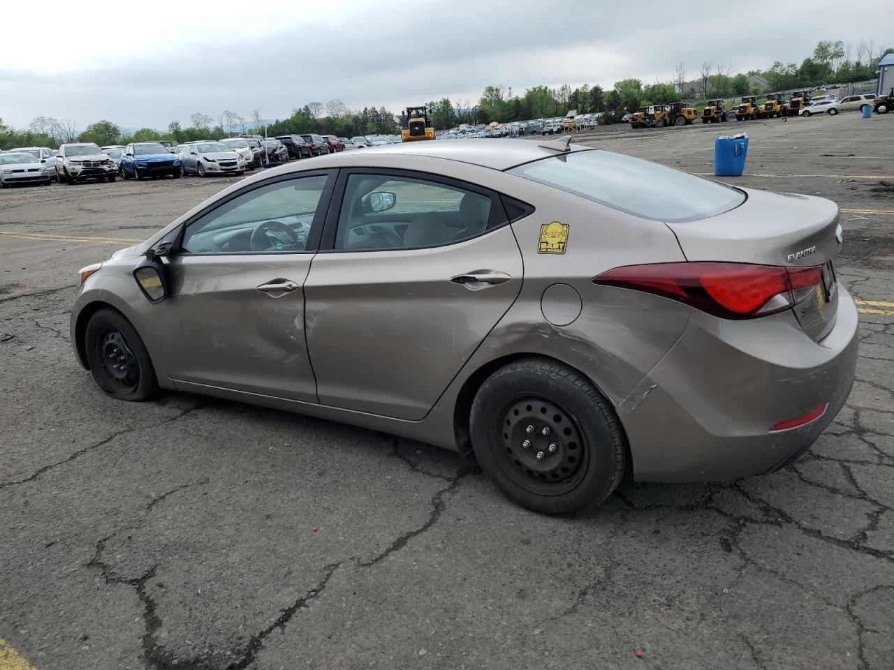 5NPDH4AE2GH673736 2016 Hyundai Elantra Se