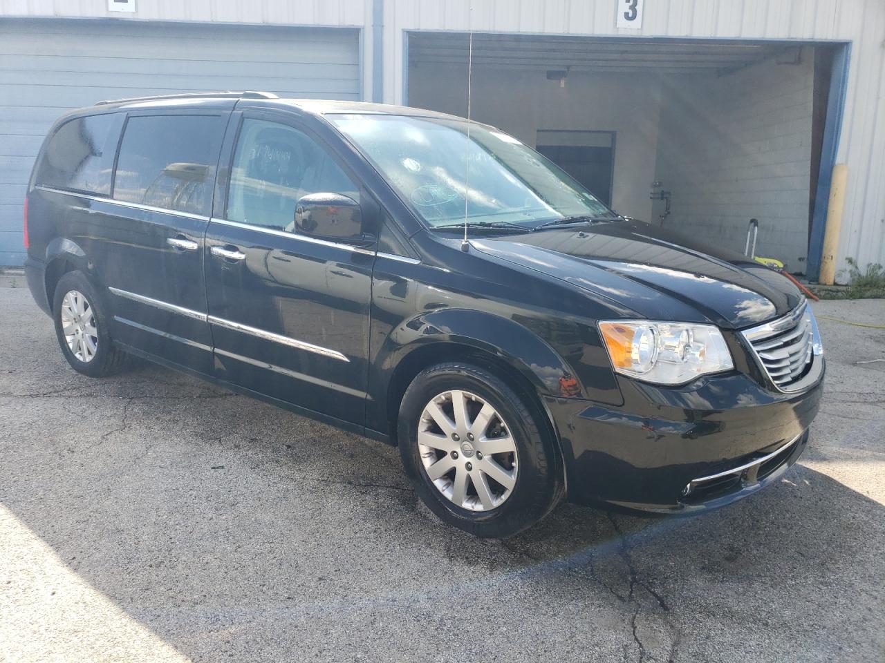 2C4RC1BG9FR665010 2015 Chrysler Town & Country Touring