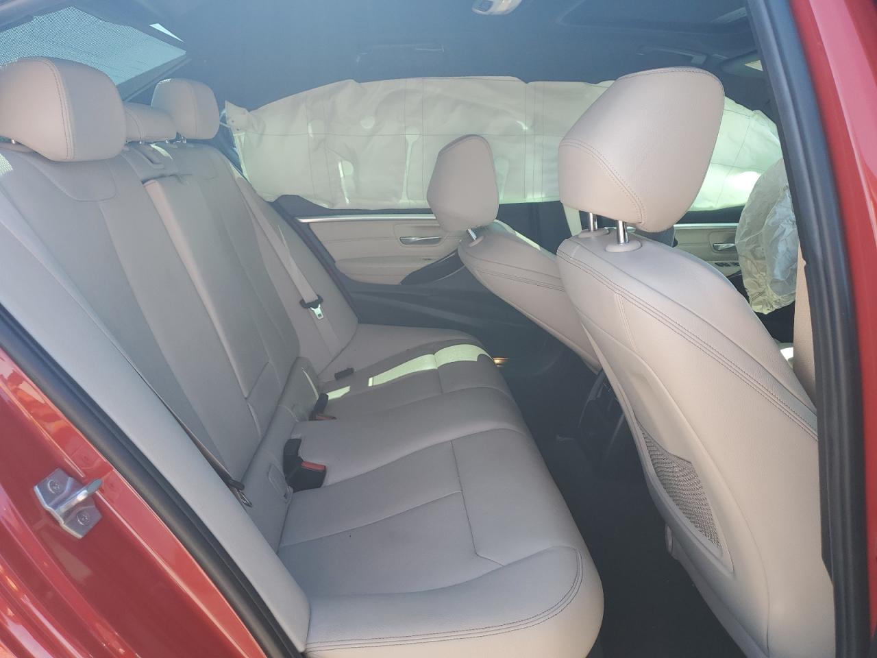 WBA8B9G36HNU55917 2017 BMW 330 I