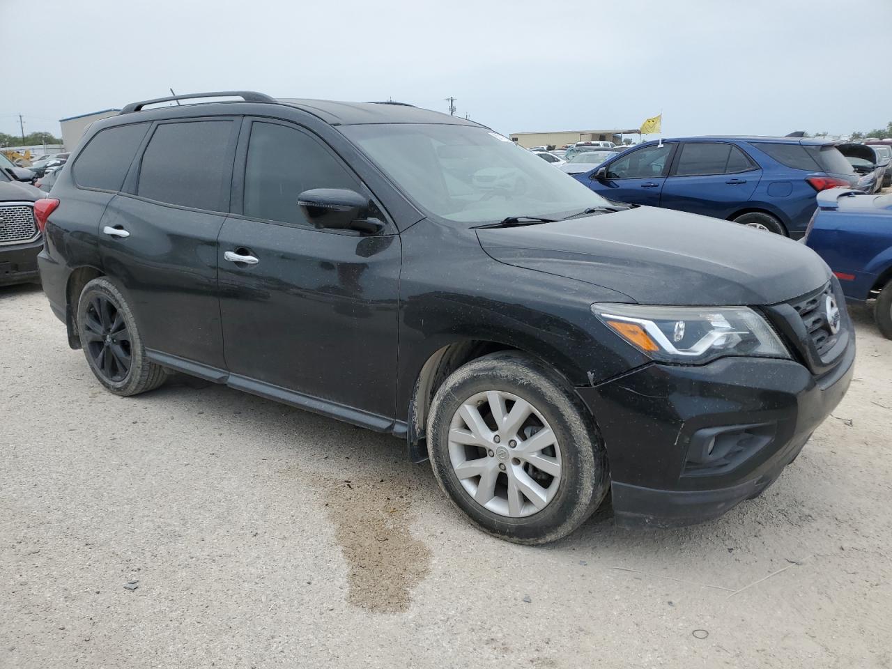 2018 Nissan Pathfinder S vin: 5N1DR2MN0JC653626