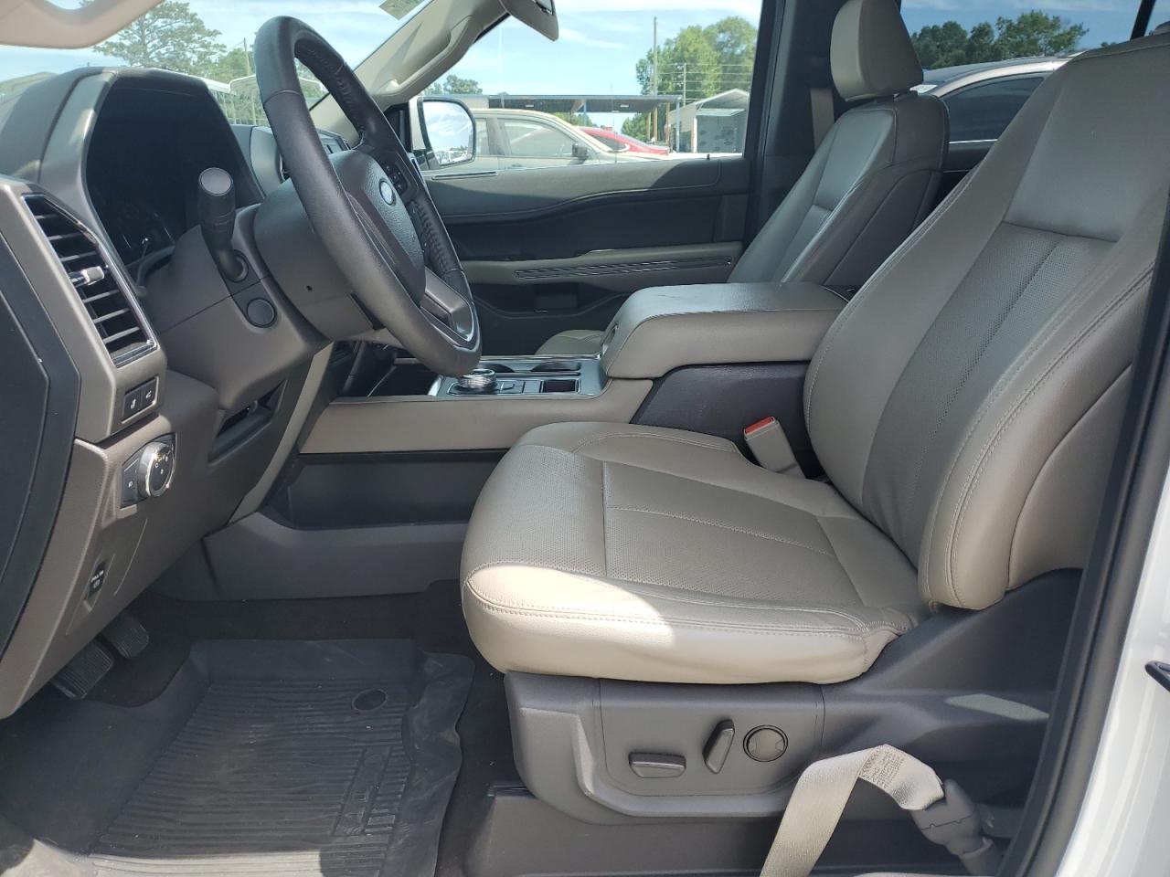 1FMJU1HT5MEA40379 2021 Ford Expedition Xlt