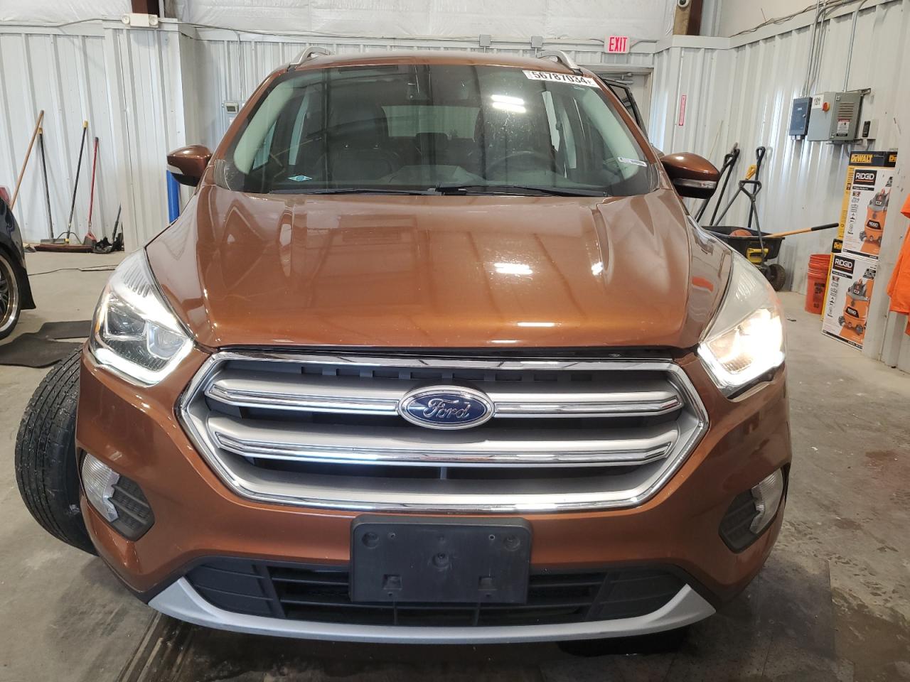 1FMCU0J93HUE66522 2017 Ford Escape Titanium