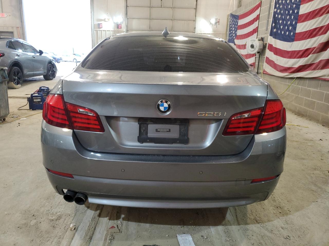 WBAXH5C50CDW06839 2012 BMW 528 Xi