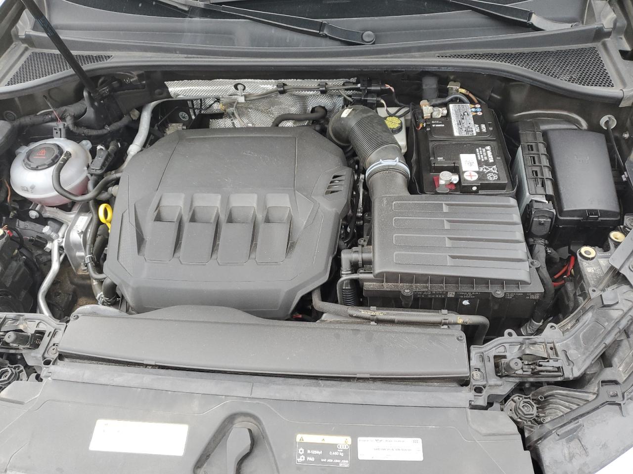 WA1AECF36L1098971 2020 Audi Q3 Premium