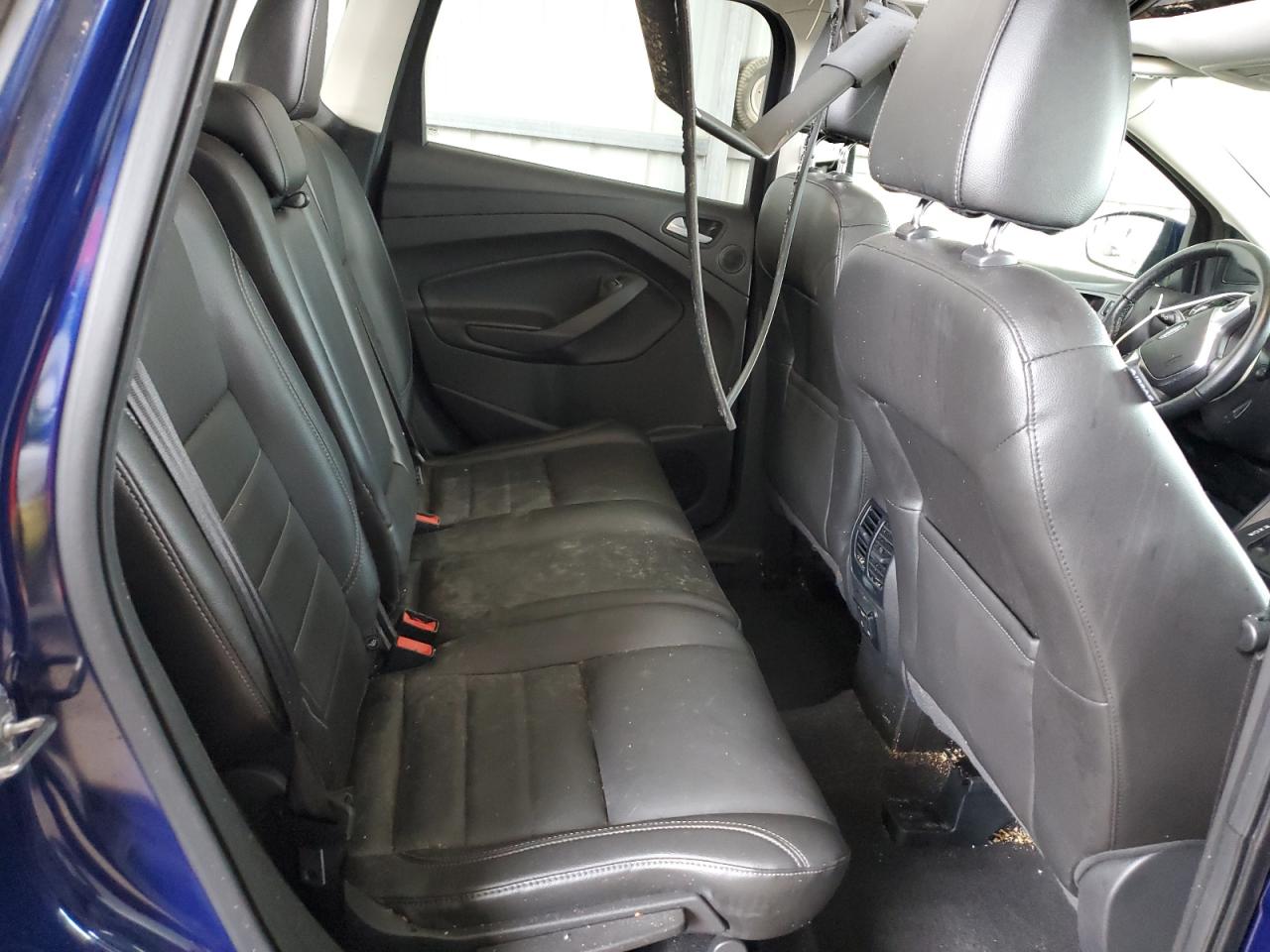 1FMCU9J93FUB20133 2015 Ford Escape Titanium