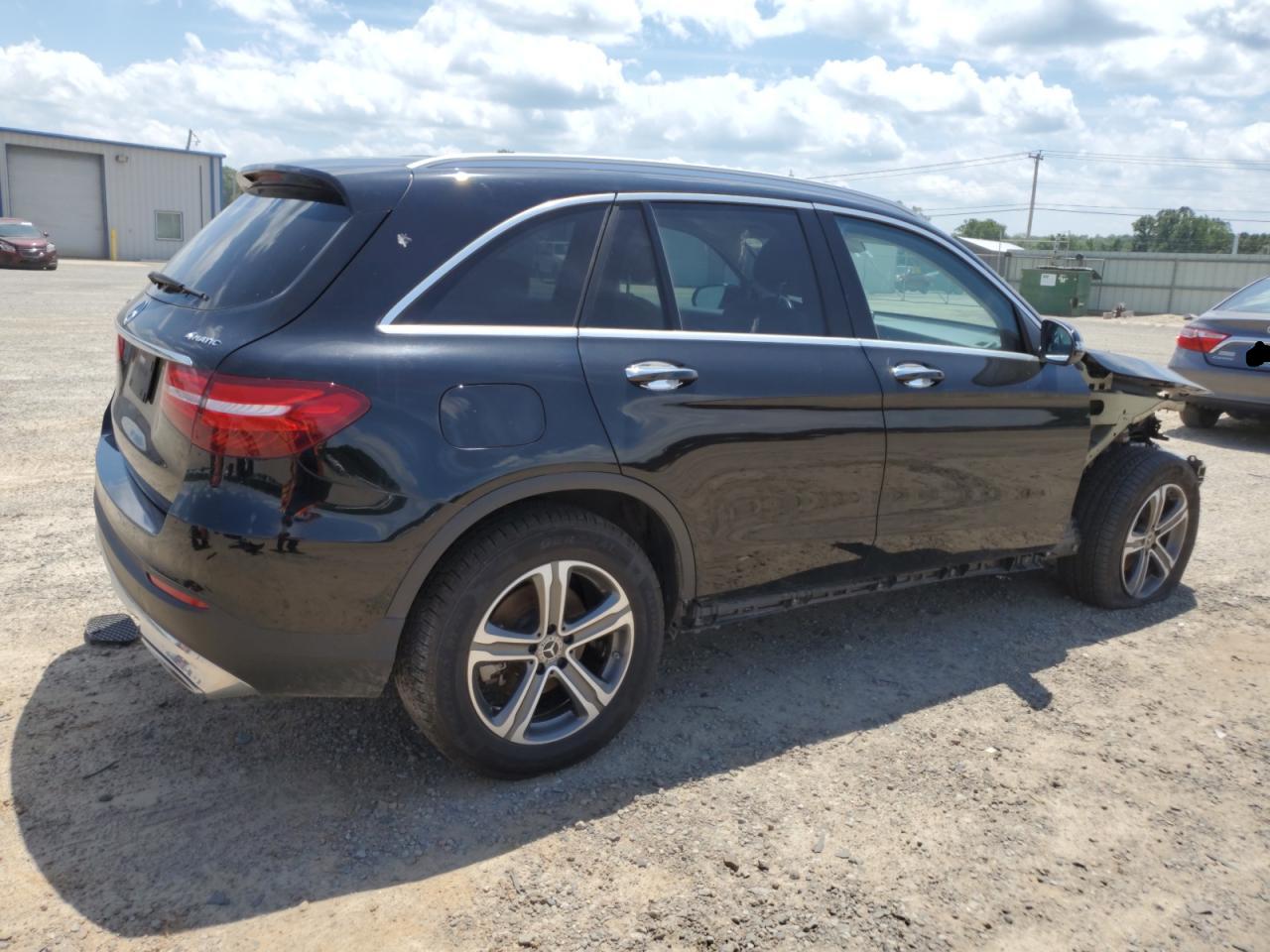 WDC0G4KB3KV135703 2019 Mercedes-Benz Glc 300 4Matic