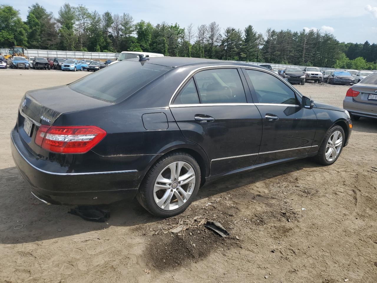 WDDHF9AB3BA317814 2011 Mercedes-Benz E 550 4Matic