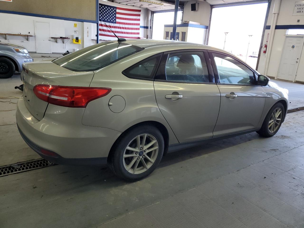 1FADP3F27FL233670 2015 Ford Focus Se