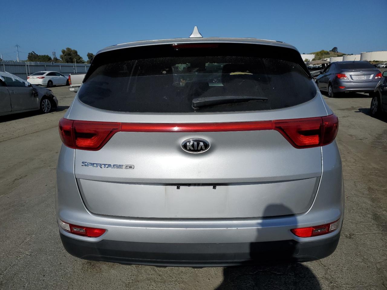 KNDPM3AC9H7098395 2017 Kia Sportage Lx
