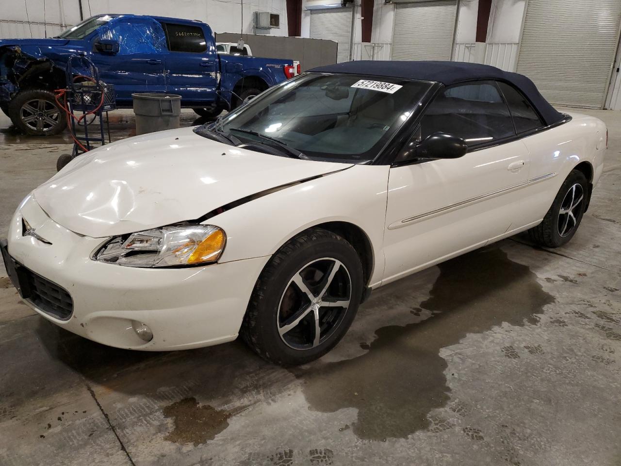 1C3EL65R82N201243 2002 Chrysler Sebring Limited