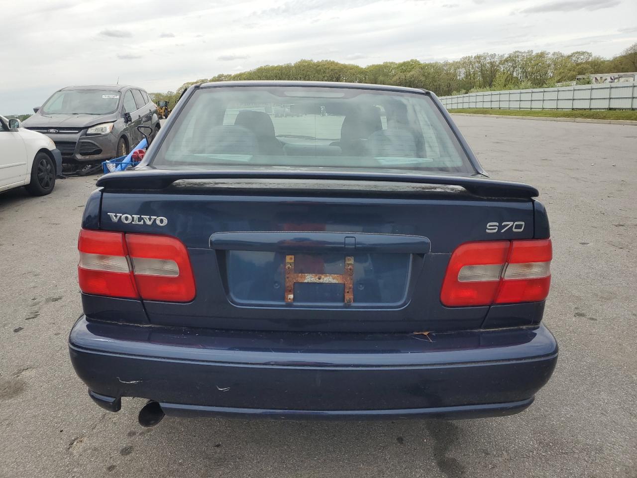 YV1LS5577W2535585 1998 Volvo S70