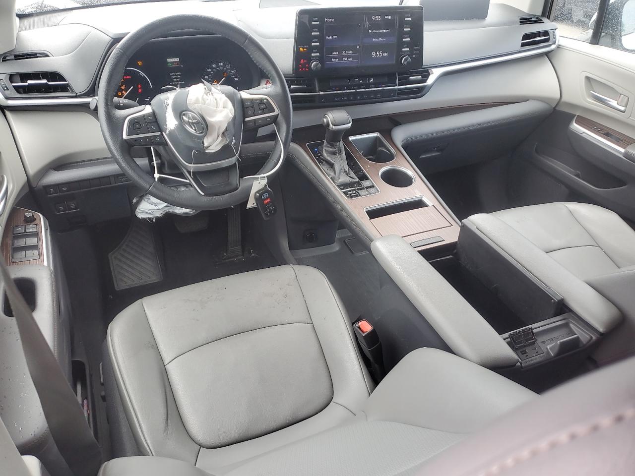 5TDYSKFC9MS029445 2021 Toyota Sienna Xle