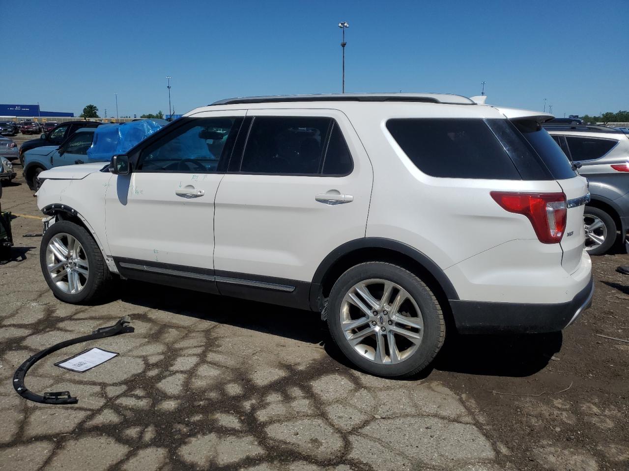 1FM5K8D8XHGD84656 2017 Ford Explorer Xlt