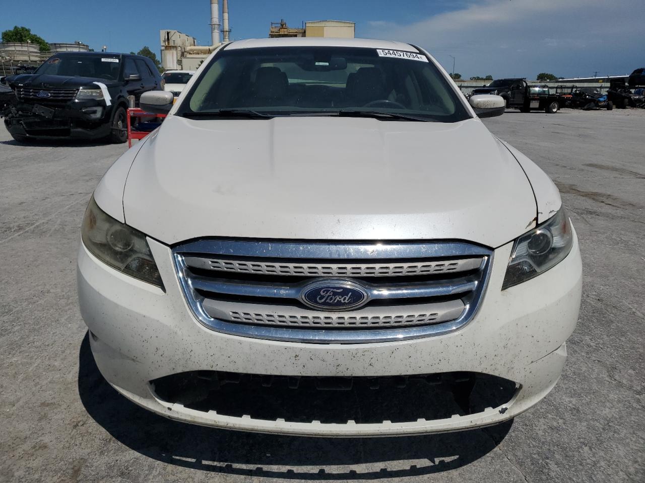 1FAHP2EW4BG127180 2011 Ford Taurus Sel