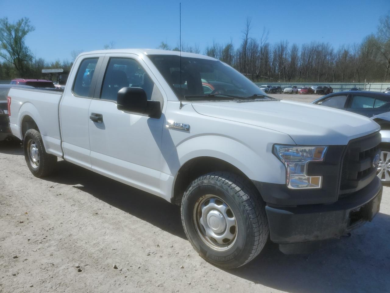 2015 Ford F150 Super Cab vin: 1FTEX1E81FFB98521