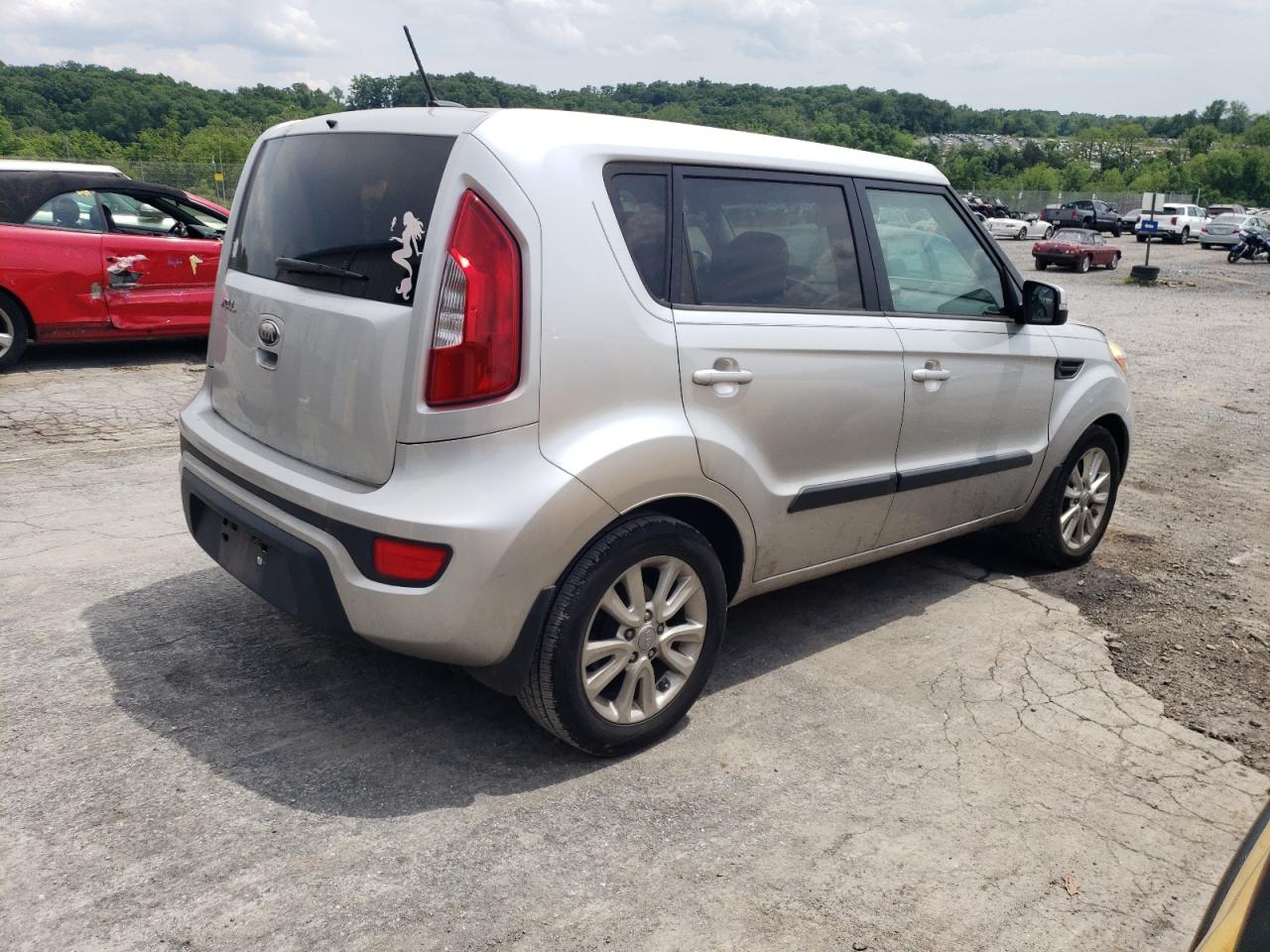 KNDJT2A61D7578633 2013 Kia Soul +