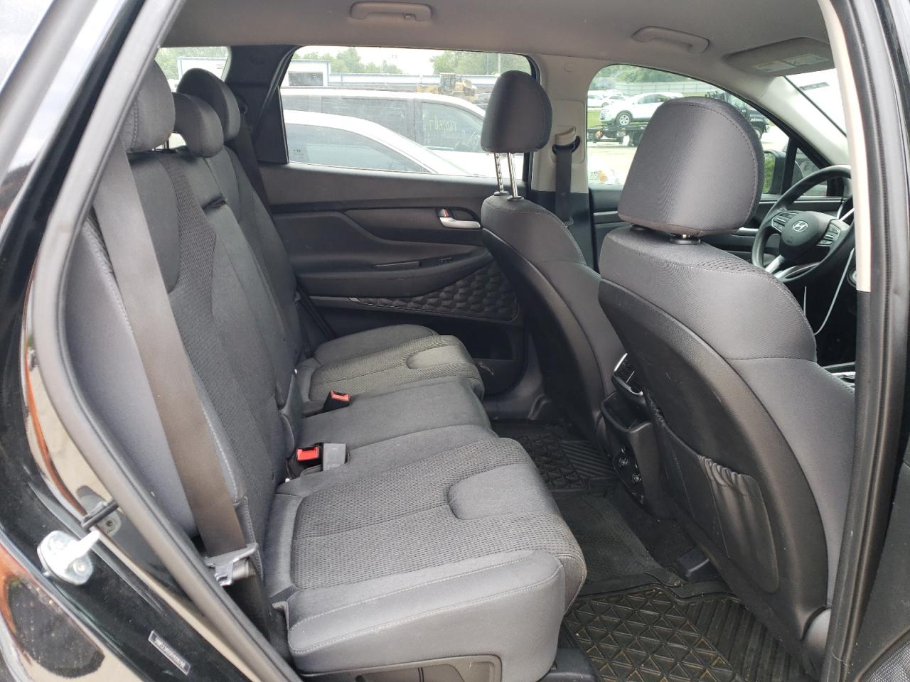 5NMS23AD0KH008768 2019 Hyundai Santa Fe Se