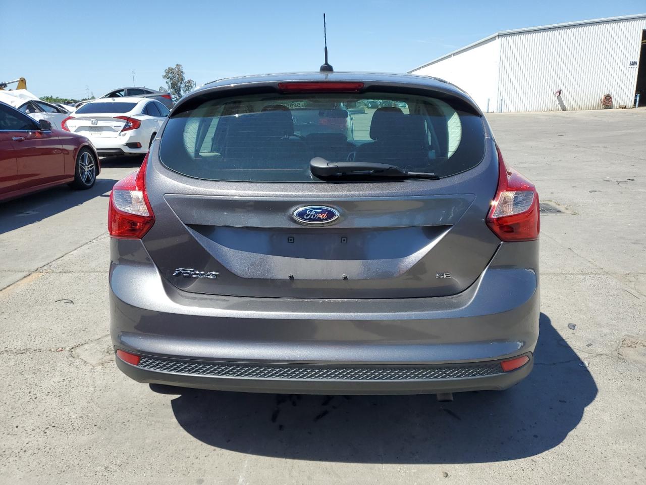 2014 Ford Focus Se vin: 1FADP3K25EL317328