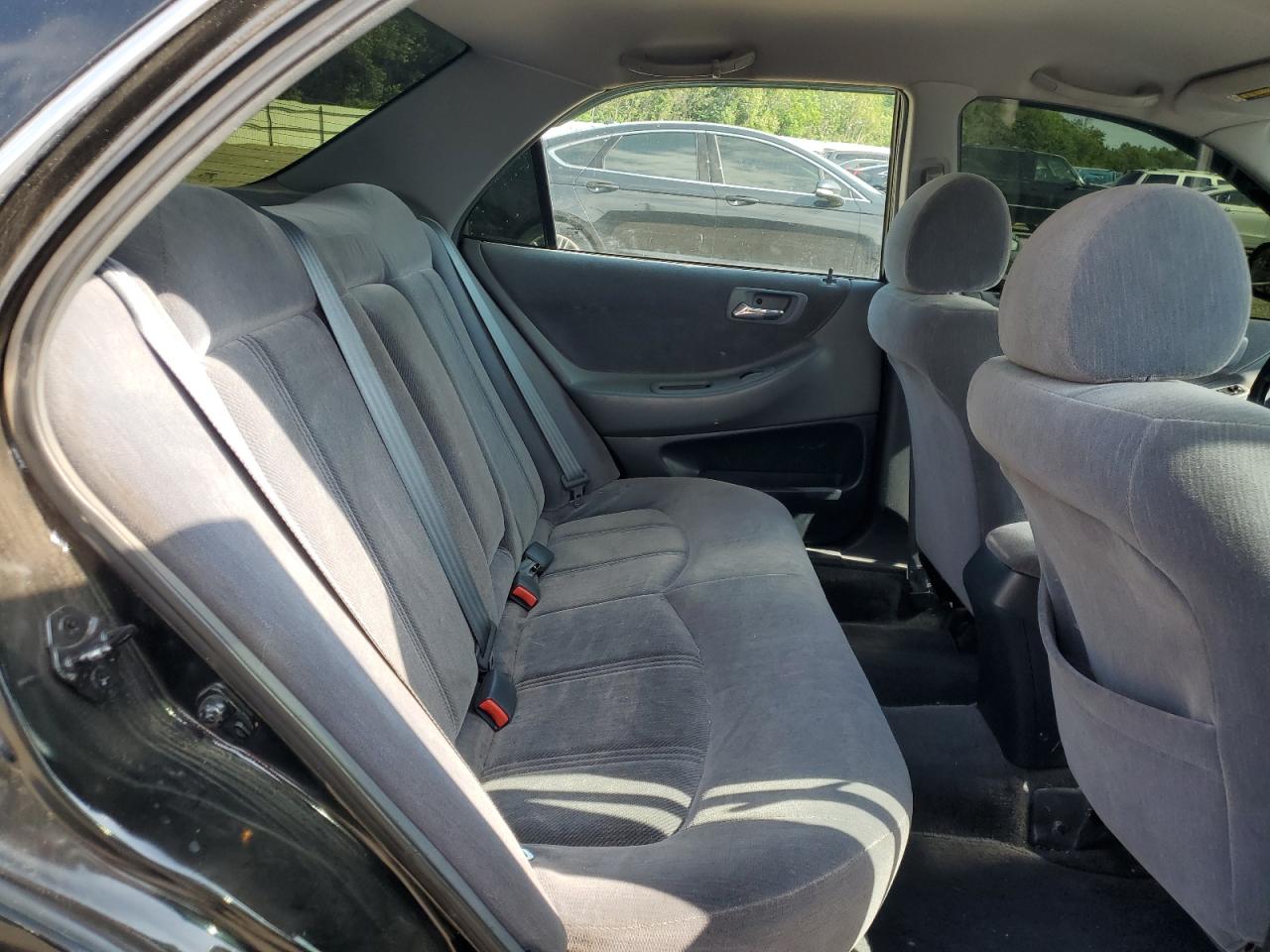 1HGCG5645YA039237 2000 Honda Accord Lx